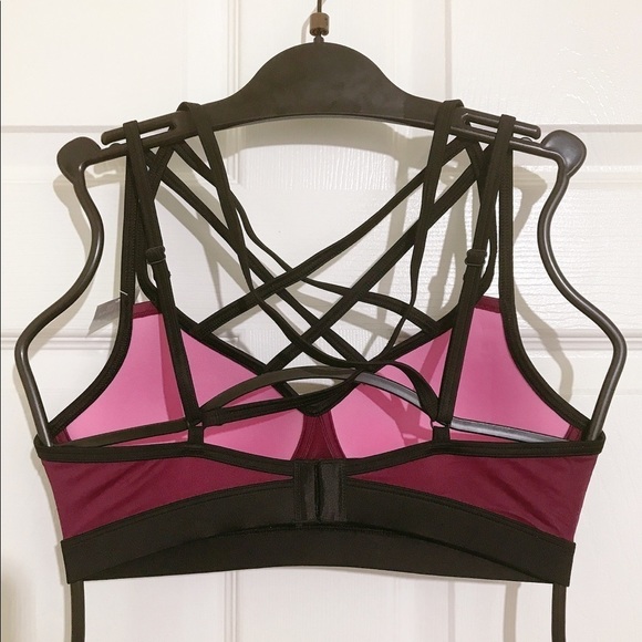 💖 Victoria’s Secret PINK Sports Bra - Picture 2 of 5